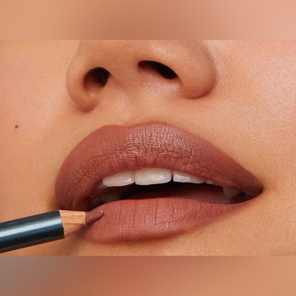 New Soshe Soft Glide Lip Pencil - Skinny Dip - Picture 10 of 11